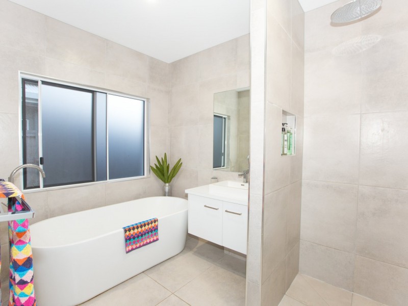 4 Julaji Close, Cooya Beach QLD 4873