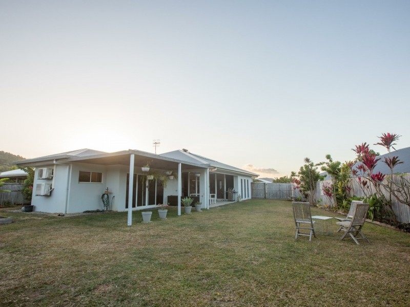 4 Julaji Close, Cooya Beach QLD 4873