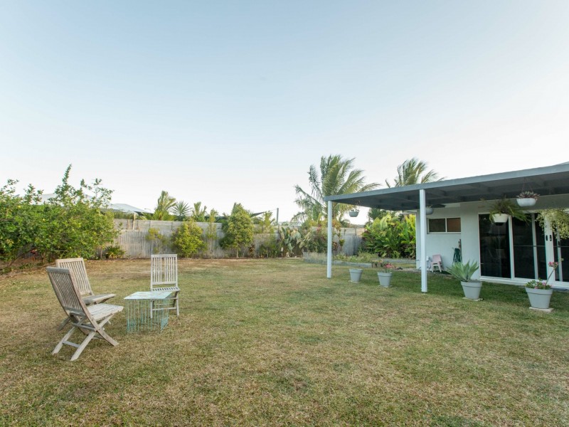 4 Julaji Close, Cooya Beach QLD 4873