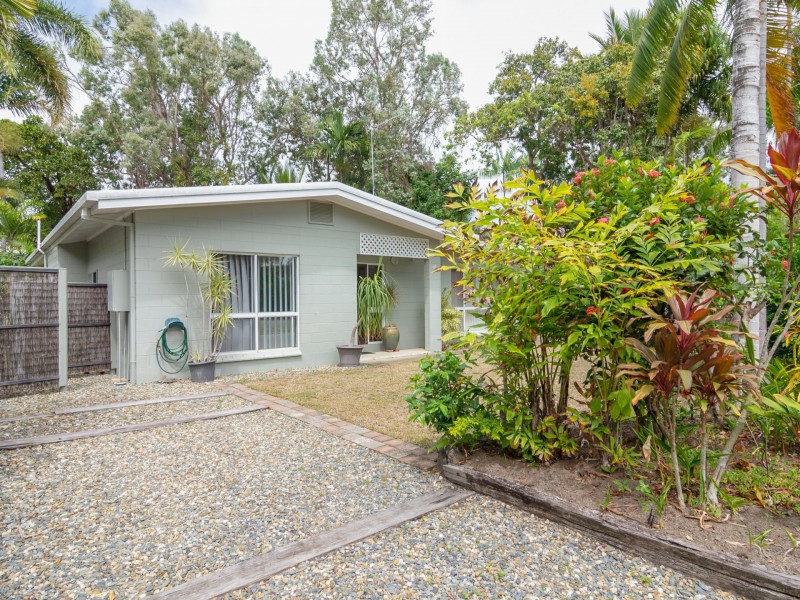 3 Langley Road, Port Douglas QLD 4877