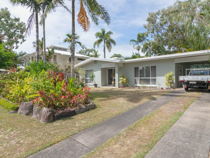 3 Langley Road, Port Douglas QLD 4877