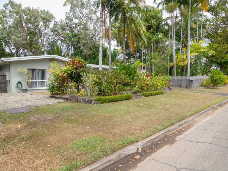 3 Langley Road, Port Douglas QLD 4877