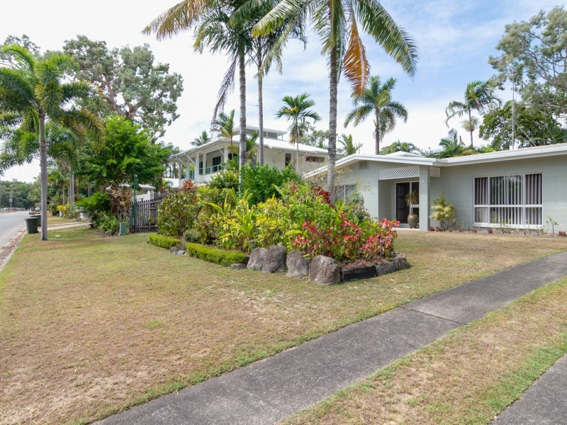 3 Langley Road, Port Douglas QLD 4877