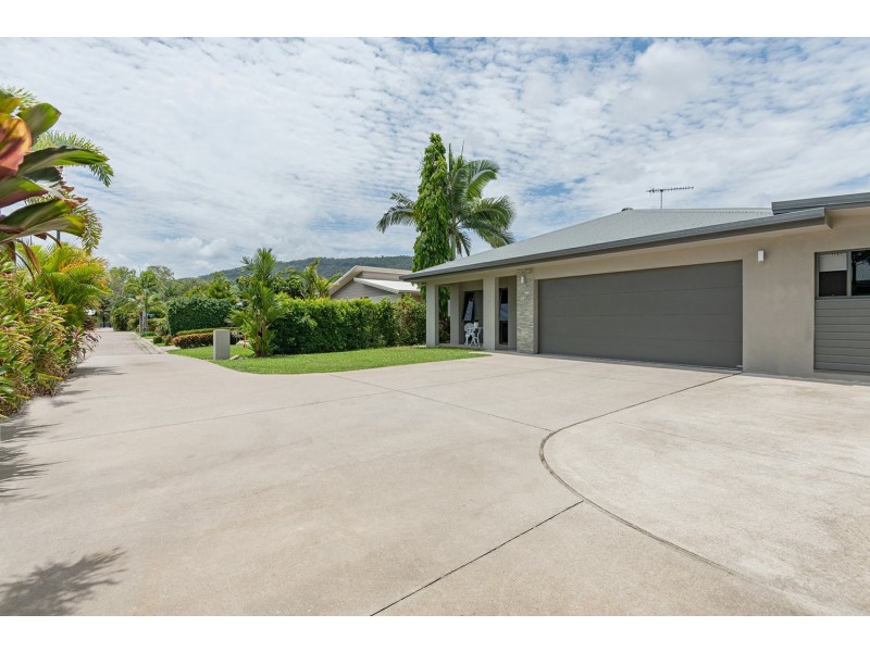 14 Yiki Street, Port Douglas QLD 4877