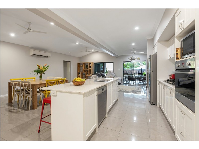 14 Yiki Street, Port Douglas QLD 4877