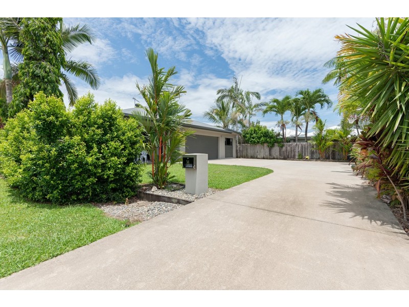 14 Yiki Street, Port Douglas QLD 4877