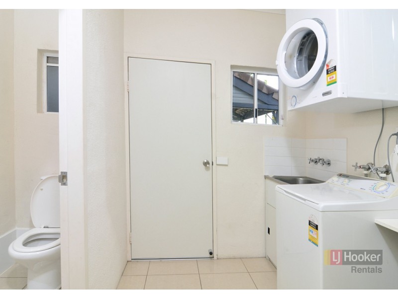 Villa 4/121-137 Port Douglas Road, Port Douglas QLD 4877