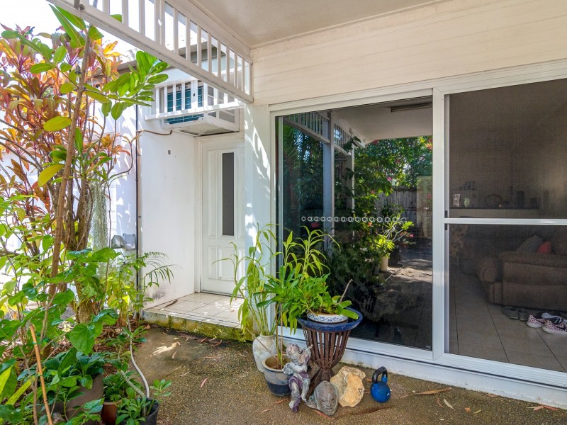 2/127 Davidson Street, Port Douglas QLD 4877