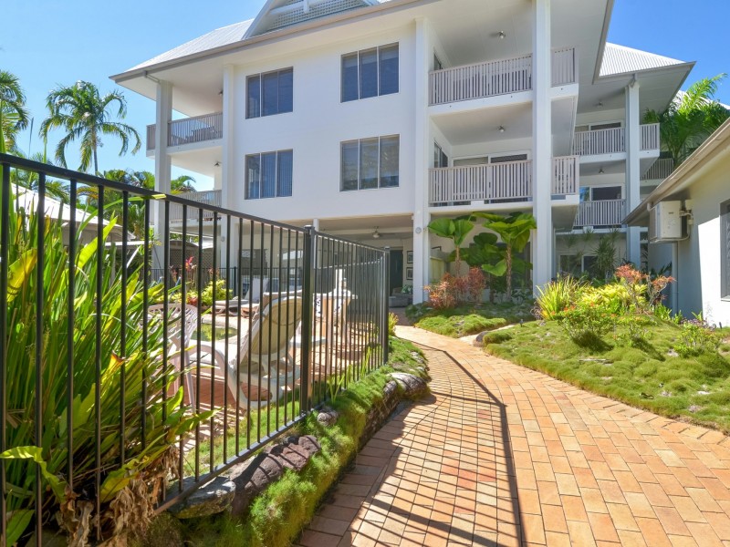 7 Queenslander/8-10 Mudlo Street, Port Douglas QLD 4877