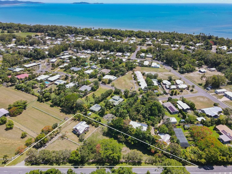 1596 Mossman Daintree Road, Wonga Beach QLD 4873