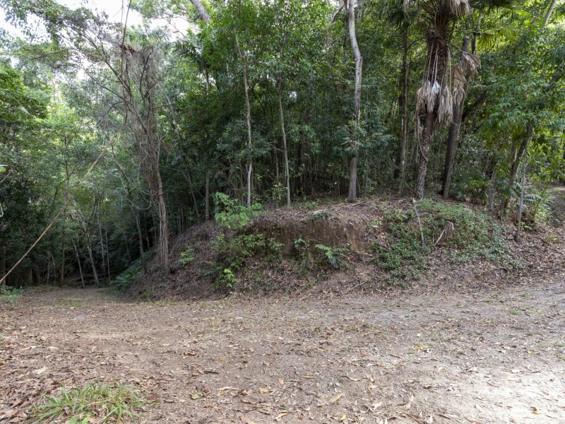 27 Sawmill Road, Mossman QLD 4873