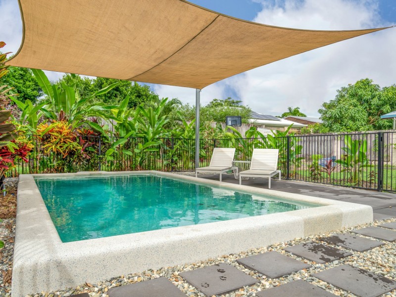 9 Shalom Close, Cooya Beach QLD 4873