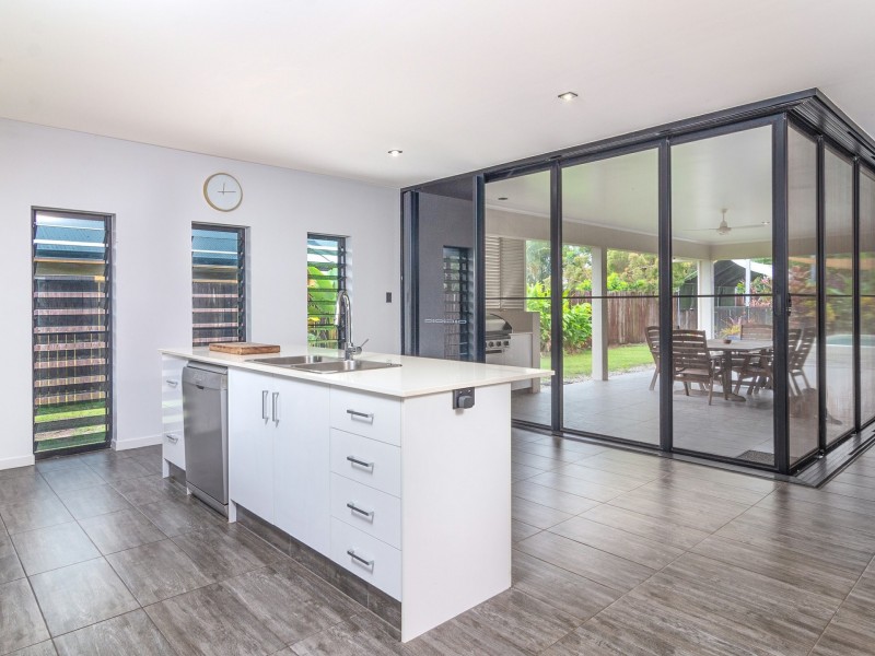 9 Shalom Close, Cooya Beach QLD 4873