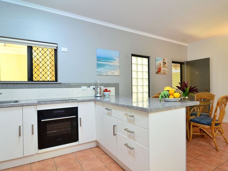 2 Port Villas/59 Davidson Street, Port Douglas QLD 4877