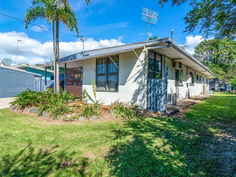 127 Alchera Drive, Mossman QLD 4873