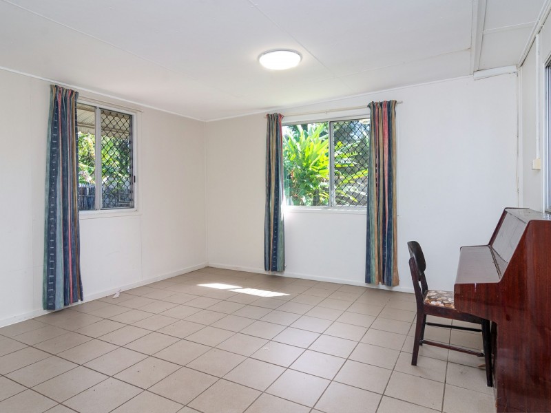 127 Alchera Drive, Mossman QLD 4873