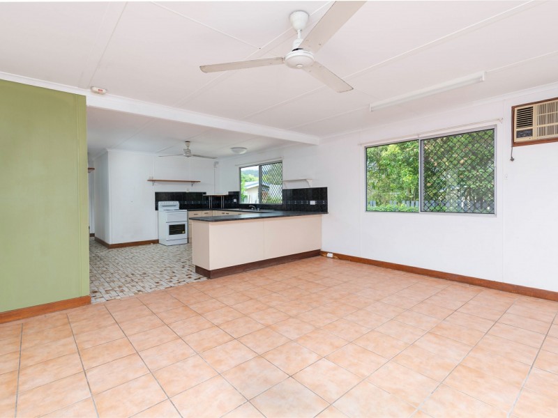 127 Alchera Drive, Mossman QLD 4873
