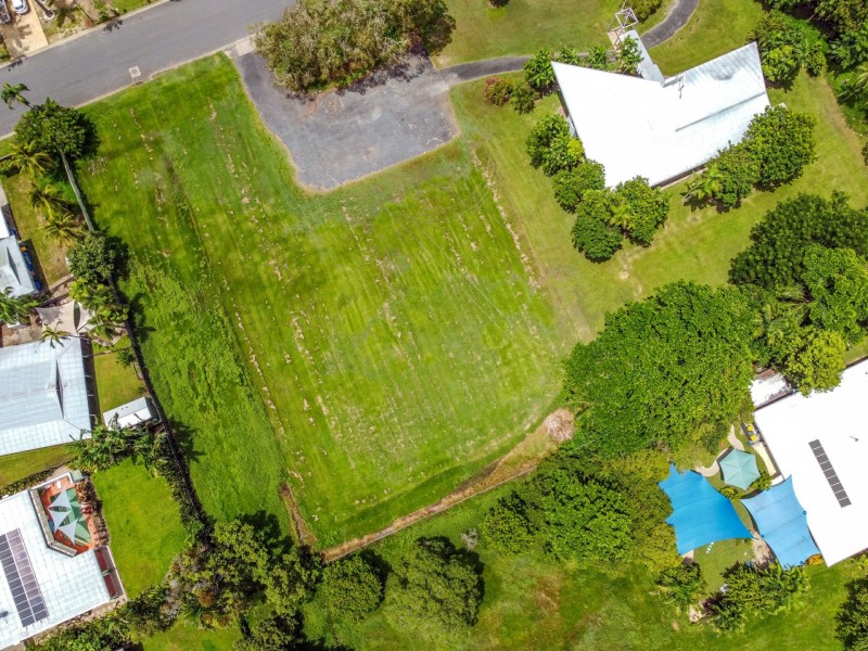 6 Endeavour Street, Port Douglas QLD 4877