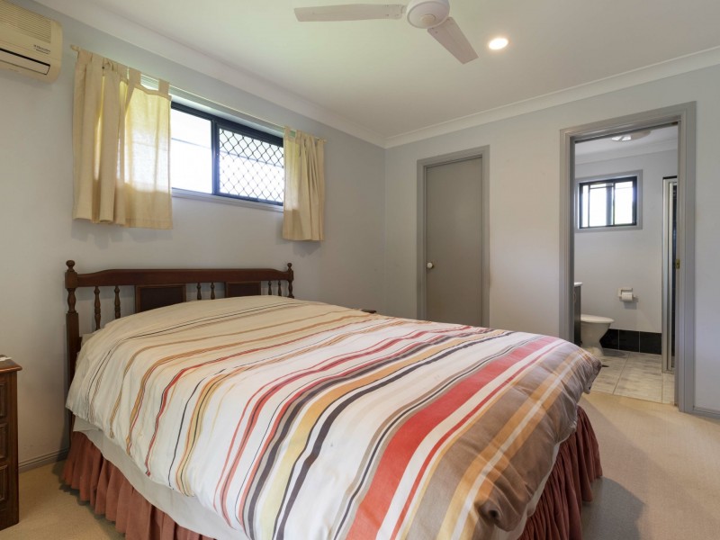 12 Forest Glen Drive, Mossman QLD 4873