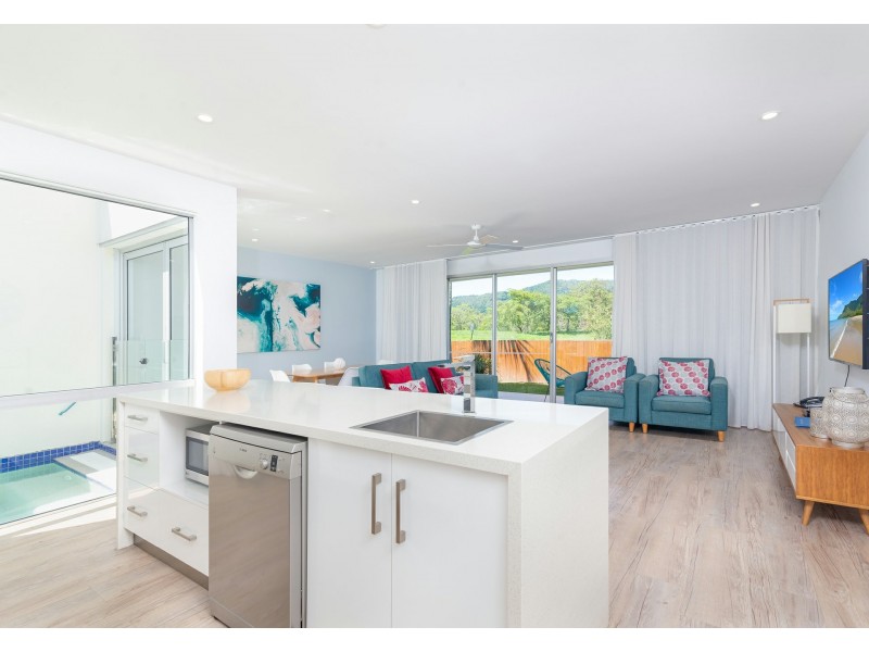 13 Pool/19 St Crispins Avenue, Port Douglas QLD 4877