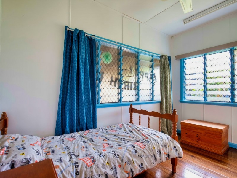 19 Foxton Avenue, Mossman QLD 4873