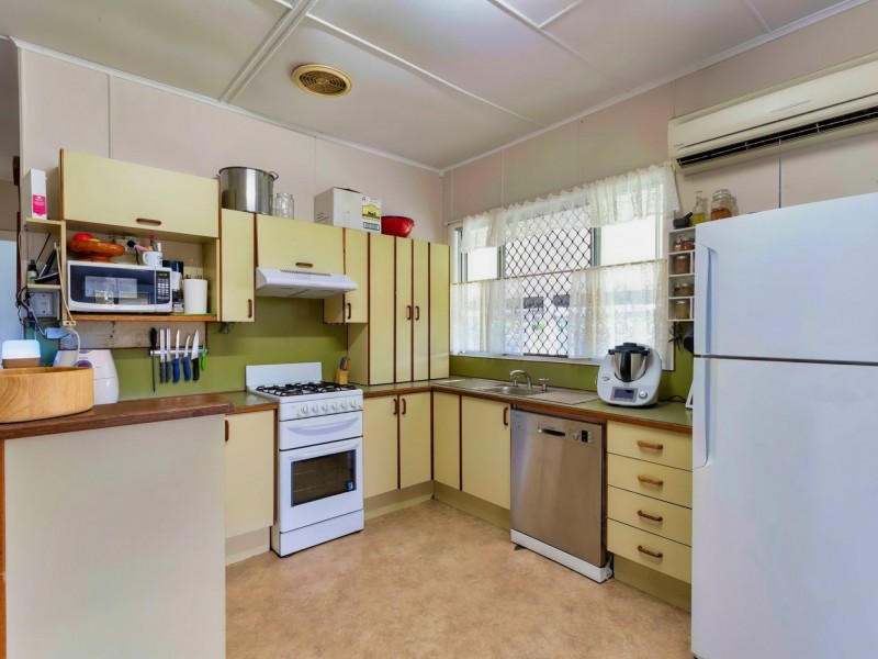 19 Foxton Avenue, Mossman QLD 4873