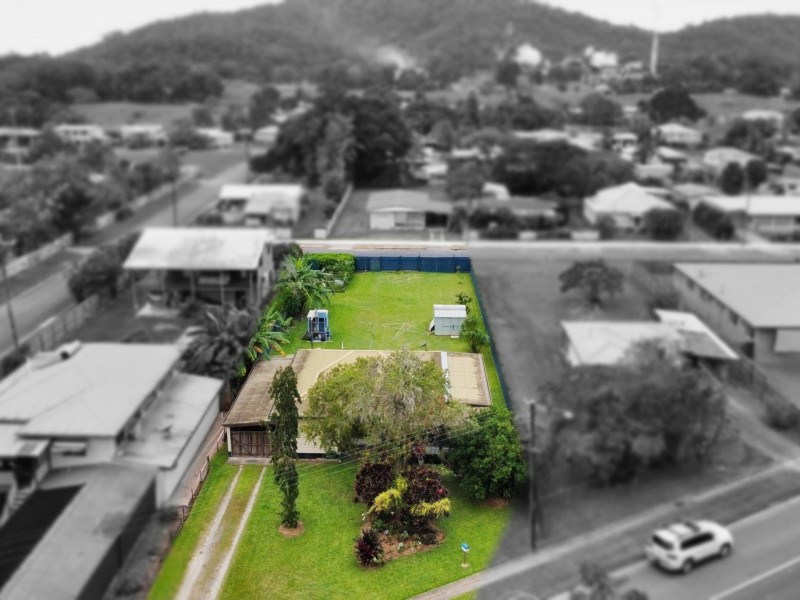 19 Foxton Avenue, Mossman QLD 4873