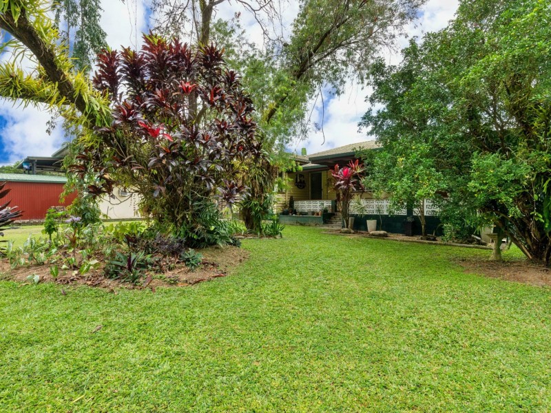 19 Foxton Avenue, Mossman QLD 4873