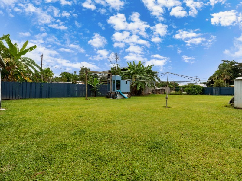 19 Foxton Avenue, Mossman QLD 4873