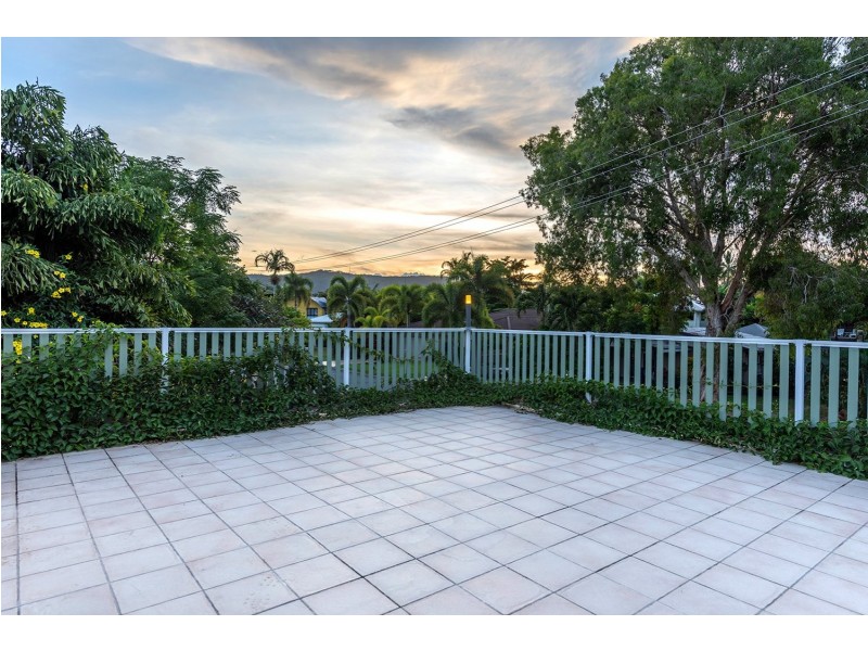 9 Baler Street, Port Douglas QLD 4877