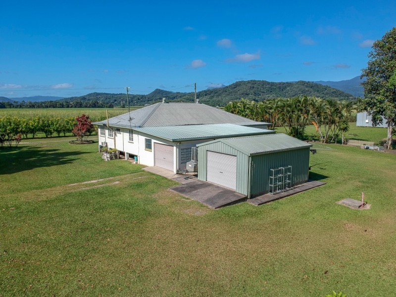 127 Miallo Road, Miallo QLD 4873