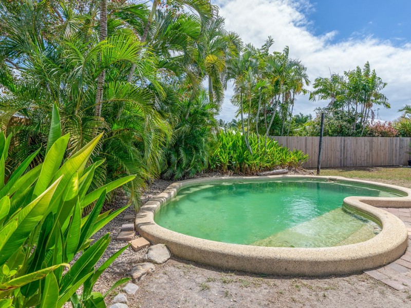 25 Birdwing Street, Port Douglas QLD 4877