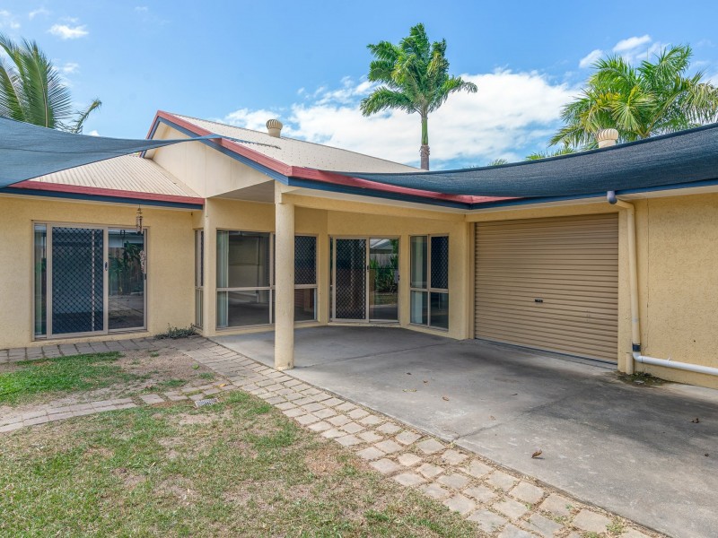 25 Birdwing Street, Port Douglas QLD 4877