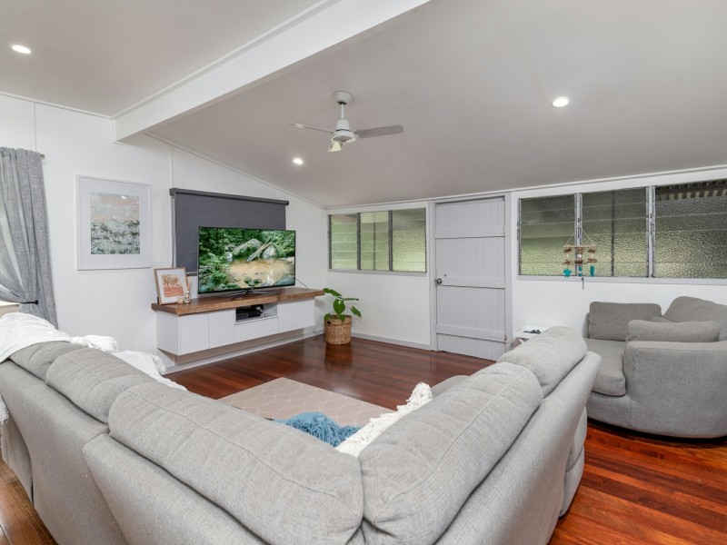 37 Cedars Street, Mossman QLD 4873
