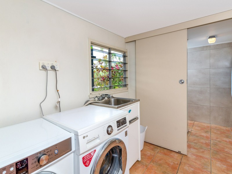 37 Cedars Street, Mossman QLD 4873