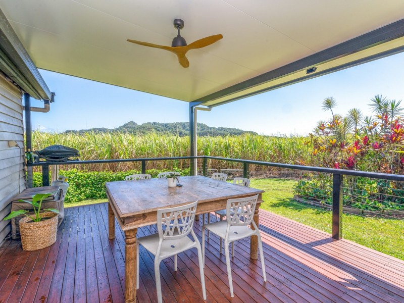 37 Cedars Street, Mossman QLD 4873