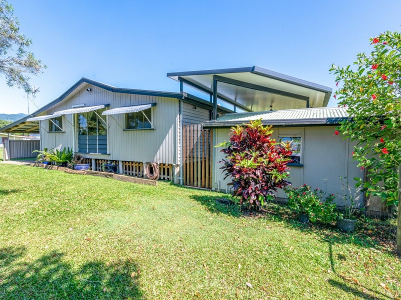 37 Cedars Street, Mossman QLD 4873