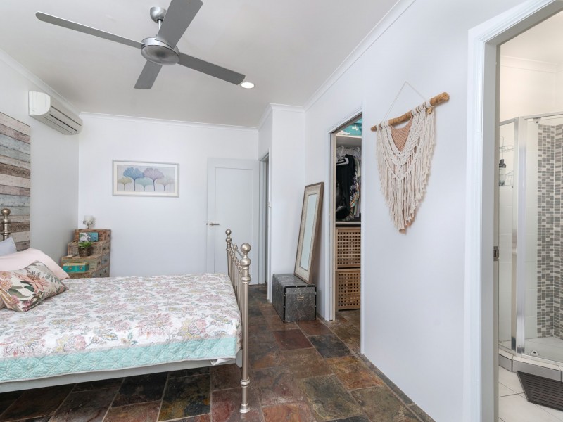 9 Limpet Avenue, Port Douglas QLD 4877