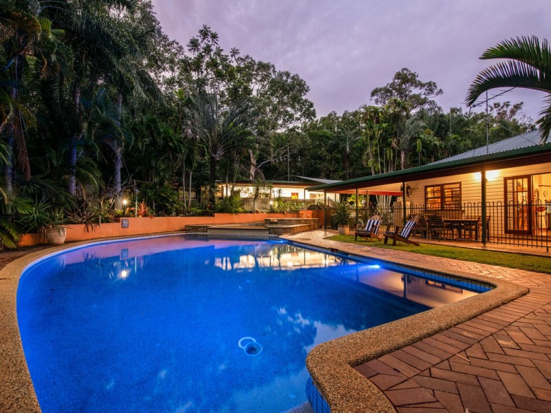 14-16 Nancy Close, Oak Beach QLD 4877