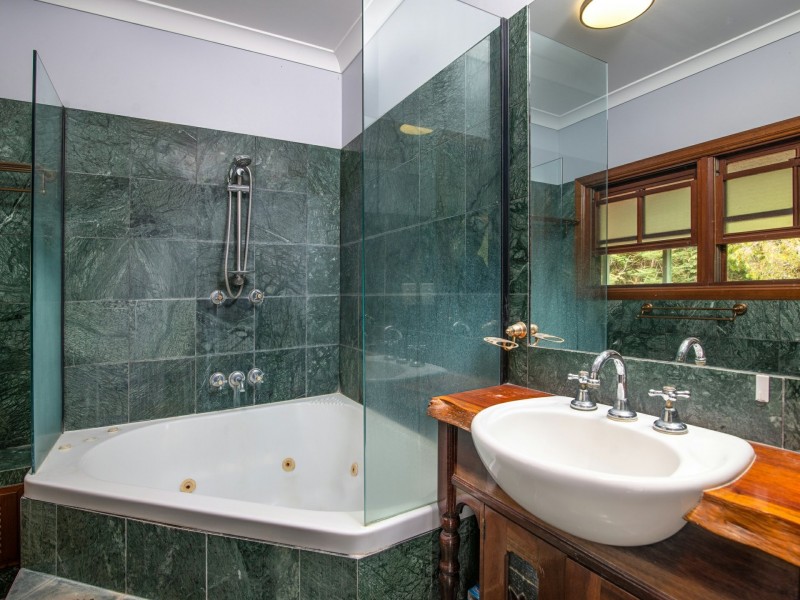 14-16 Nancy Close, Oak Beach QLD 4877