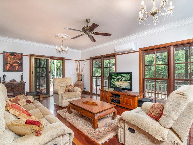 14-16 Nancy Close, Oak Beach QLD 4877