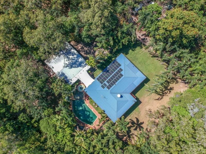 14-16 Nancy Close, Oak Beach QLD 4877