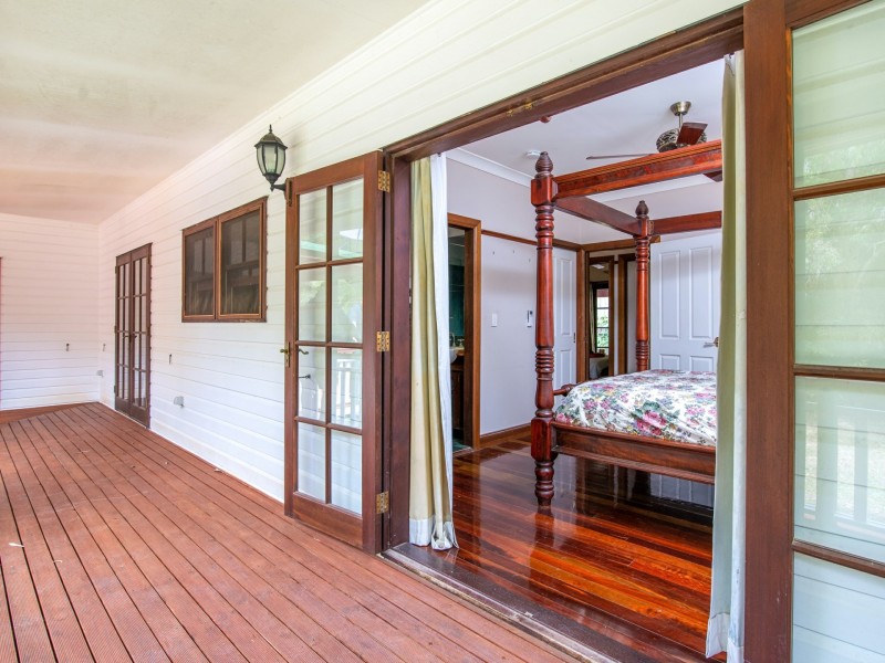 14-16 Nancy Close, Oak Beach QLD 4877