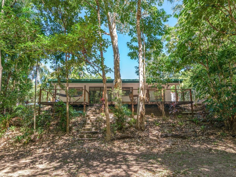 14-16 Nancy Close, Oak Beach QLD 4877