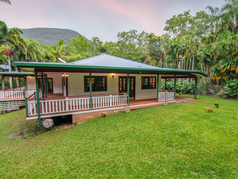 14-16 Nancy Close, Oak Beach QLD 4877