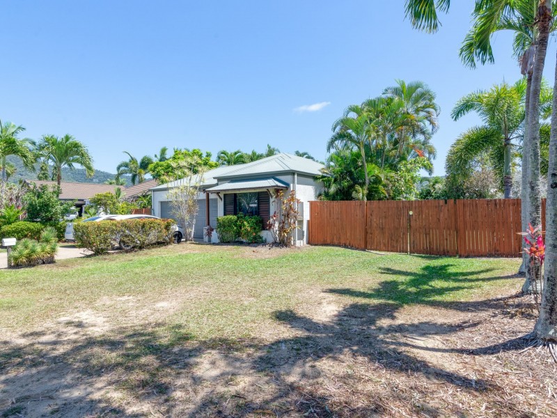 33 Birdwing Street, Port Douglas QLD 4877