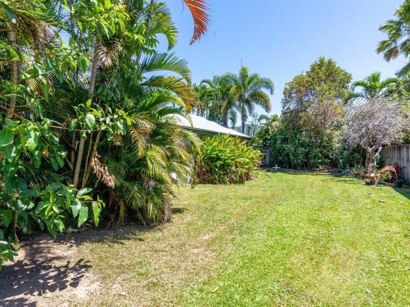 33 Birdwing Street, Port Douglas QLD 4877