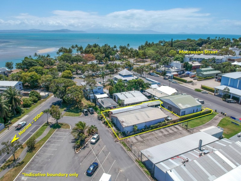 2/5 Warner Street, Port Douglas QLD 4877