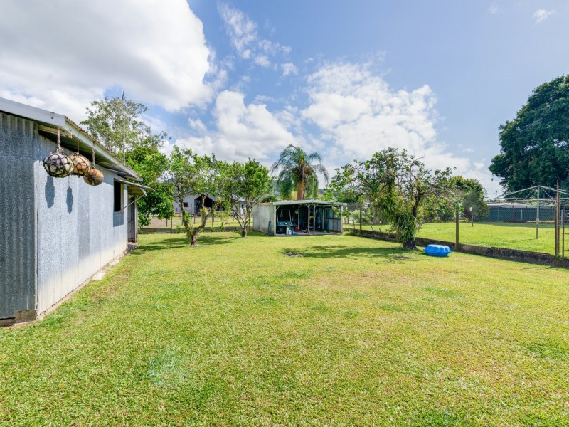 9 Cedars Street, Mossman QLD 4873