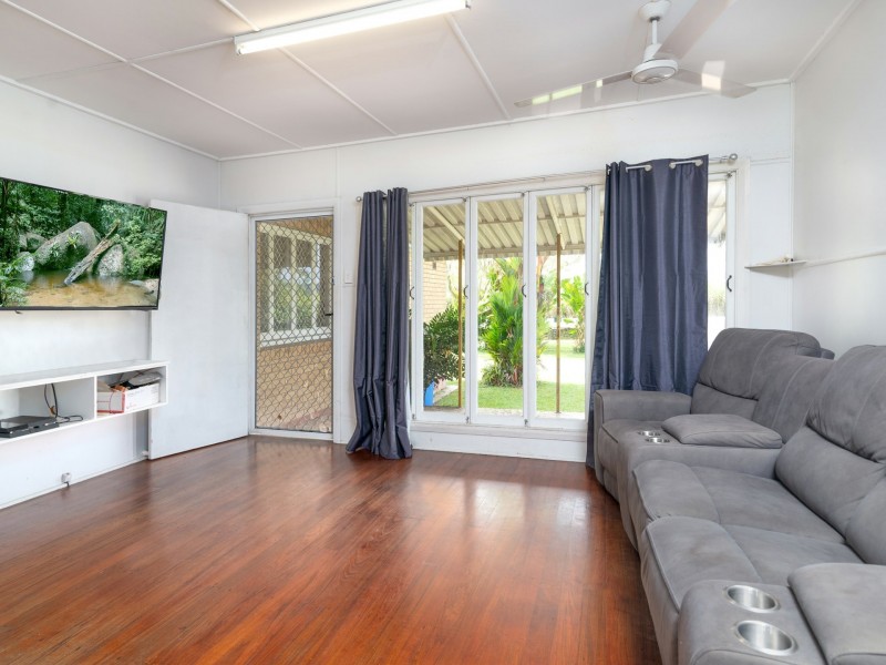 9 Cedars Street, Mossman QLD 4873